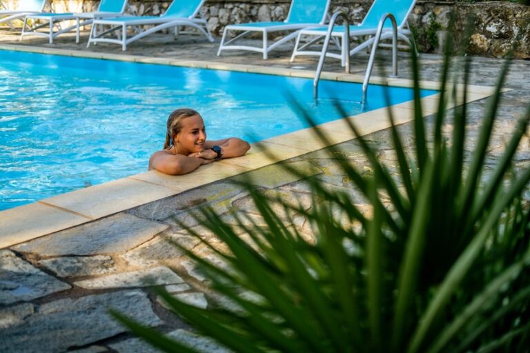 hotel o sole mio pool vespa trip